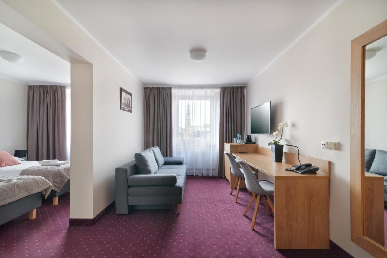 Hotel Renesans Zamość Esterno foto