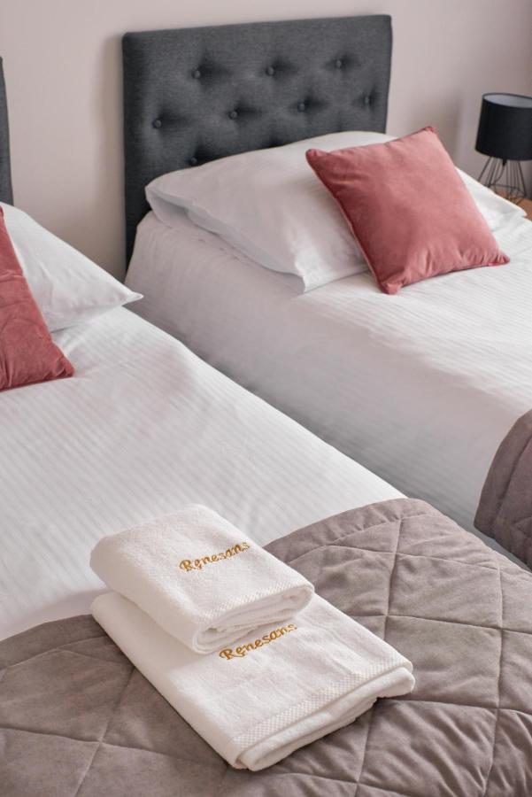 Hotel Renesans Zamość Esterno foto