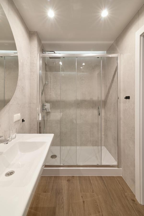 Hotel Renesans Zamość Esterno foto